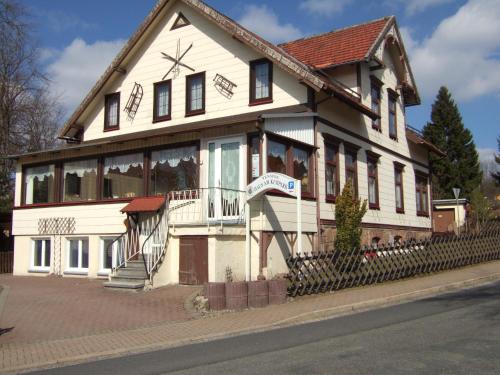 B&B Sankt Andreasberg - Haus am Kurpark - Bed and Breakfast Sankt Andreasberg