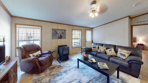 Whispering Pines home in Brandon, USA