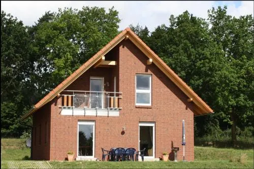 Großzügiges Ferienhaus am Krakower See inkl Boot und Badesteg in Krakow am See, Deutschland