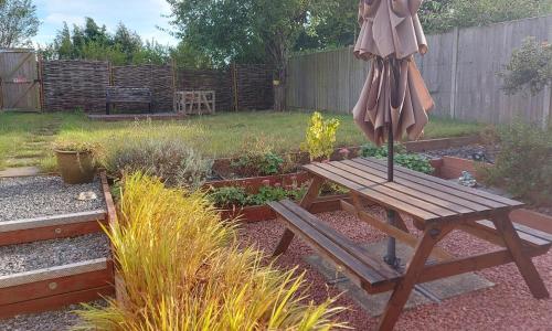 Létesítmények, Norwich City, lovely 3 bed house, EV charger, arcade machine, free parking for 3 cars in Thorpe St Andrew North West