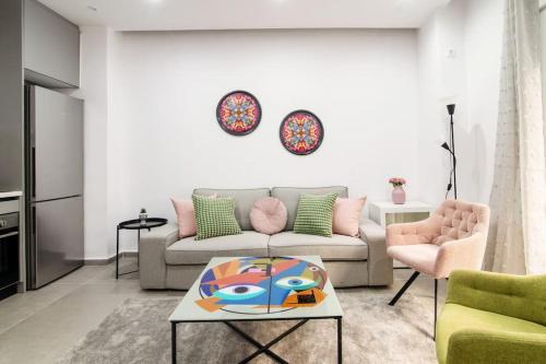 Darine's Sweet 'n lovely flat in Pagrati, Афины