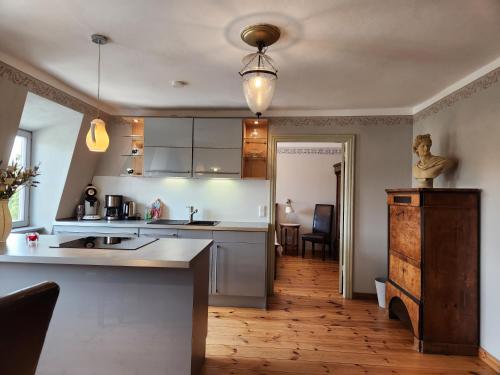 廚房, Grafschaft in 於特博格