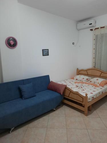 S Apartment - main image