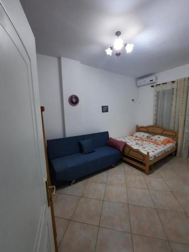S Apartment - image 6
