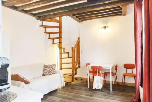 Calm Loft apt in the center of 11arr N11-199
