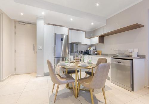 Masingita Towers Elegant Apartment Power & Water Backup, City of Johannesburg