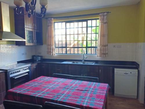 Spacious Home 5 minutes away from Thika Super Highway in ทิกา