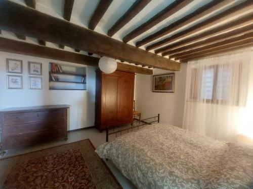 Casa alla porta con panorama in Montecastelli