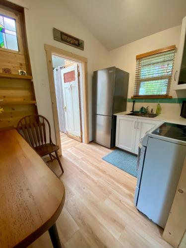 Konyha, Little Cabin in Middlepoint in Madeira Park (BC)