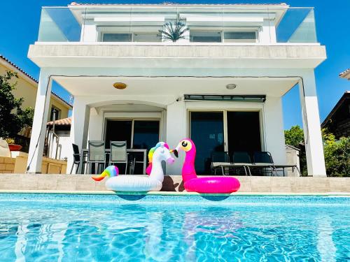 Luxury Villa LAPIS LAZULI – khách sạn tại Perivolia