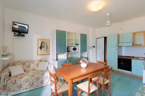 Executive Suite image 1