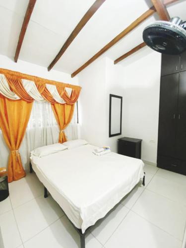 CAMPO VALDES PARK HOSTEL, Medellín (photo 10)