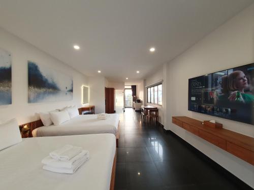 The Sila Suites - Intrawarorot Room Type - Deluxe Twin Room