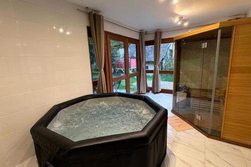 Hot tub, havre de paix in Saint-Pierre-de-Bailleul