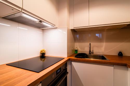 Flexible SelfCheckIns 107 - Zagreb - Garage - Loggia - Bedroom in Savica