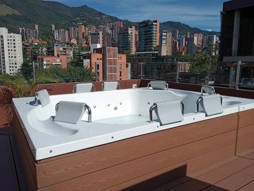 597127732 Hotel Lomas 10 Medellin by DICO