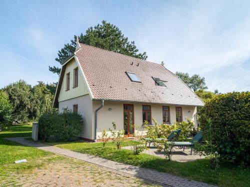 Ferienhaussiedlung Strandperlen Weidenhof 4a (Typ III) in Wustrow, Deutschland