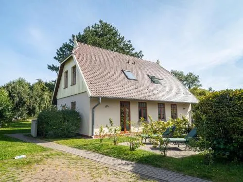 Ferienhaussiedlung Strandperlen Weidenhof 4a (Typ III) in Wustrow, Deutschland