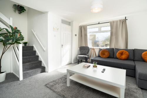 Spacious - 3 Bed - Free Parking in Washington