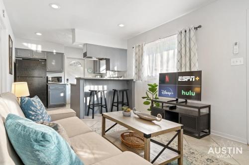 Near Barton Springs and DT ATX Cozy and Affordable in Austin, USA