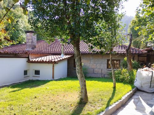 Abrigo do verao Maison près du lac (Abrigo do verao Maison pres du lac) in ริโอกัลโด