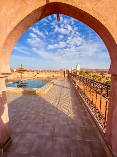 Úszómedence, Porte De Sahara Ouzina in Ouzina