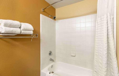 Extended Stay America Suites - Denver - Cherry Creek - image 7