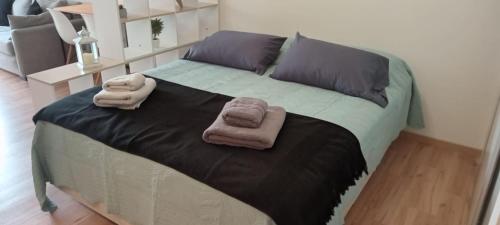One-Bedroom Apartment image 10