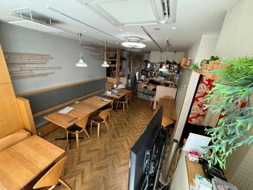Shared lounge/TV area, 日月庵 BnB Sunmoon in Kanazawa