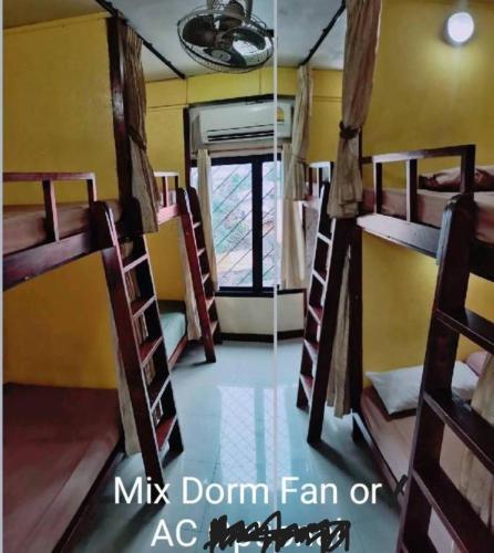 Shared room, mixed dormitory