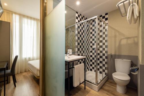 Hotel Avenida Gran Vía, Madrid (Foto 9)