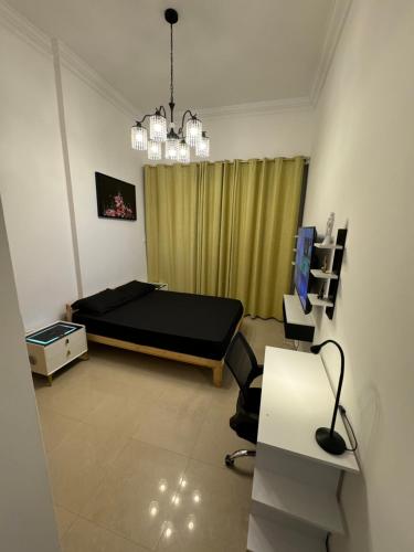 Tidy Master Room In Marina Near Metro, Dubaj (zdjęcie 3)