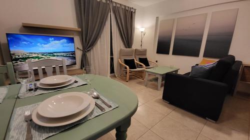 Calm Seaview Nest Apartment on the Hillside Peyia, Peyia (photo 9)