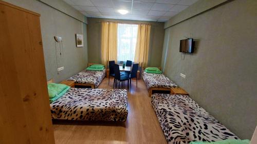 Happy Hostel