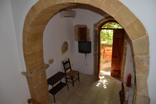 Patriko Traditional Stone Houses