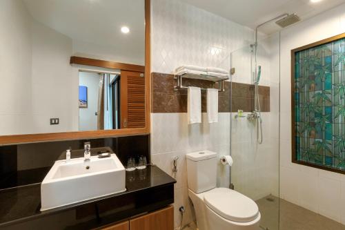 room detail thumbnail 2