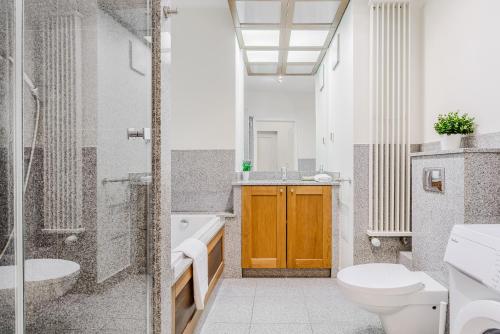 Zygmunta Slominskiego 5 - P&O Apartments - image 3