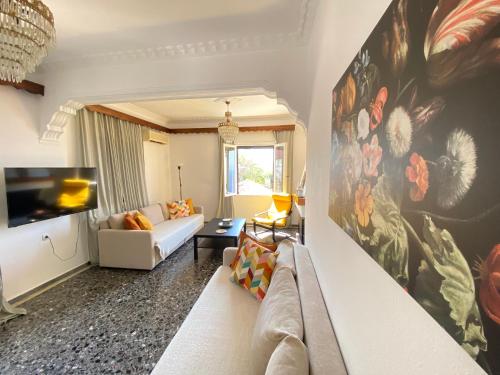 Demie and George Ηouse Demie and George Ηouse