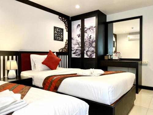 room detail thumbnail 0