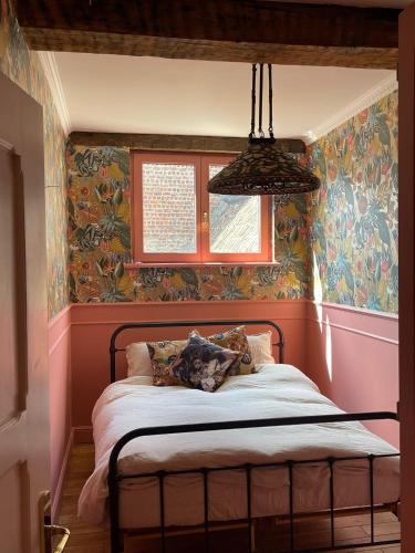 La Petite Foret Art Deco Apartment in Brussels - image 5
