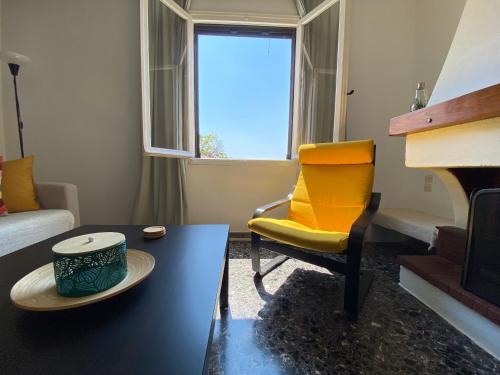 Demie and George Ηouse Demie and George Ηouse