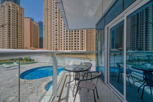 ShoresInn - Magnificent 1BR in Dubai Marina, Dubai