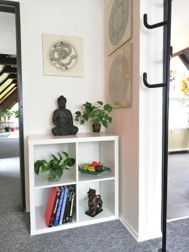 Modern eingerichtetes Zimmer, Monaco di Baviera (foto 10)