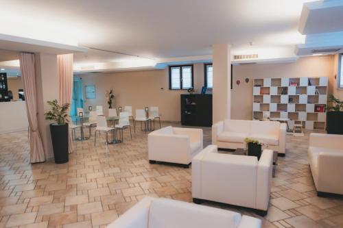 AHG Donna Silvia Hotel Wellness & SPA - image 2