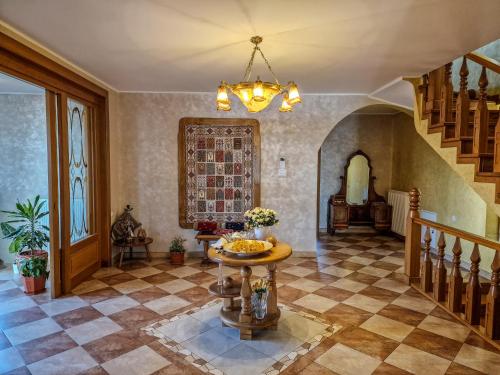 Előcsarnok, Casa Edwin in Konstanca
