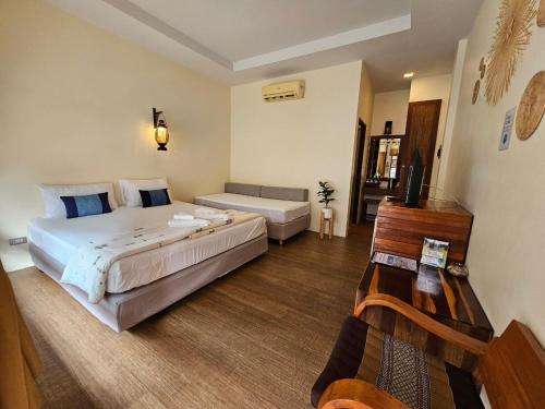 room detail thumbnail 0