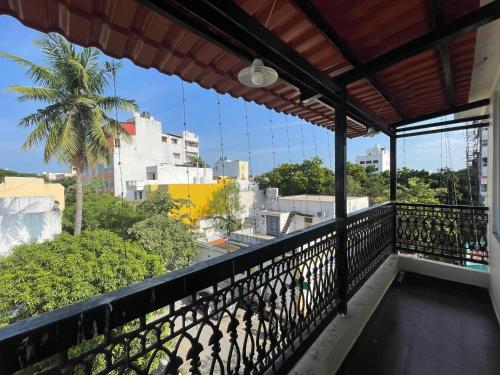 balkon/taras, Lax Residency, White Town in Pondicherry