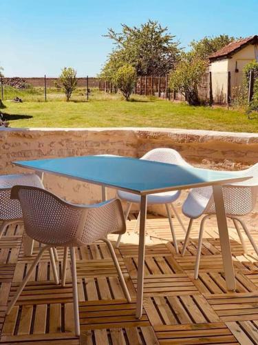 Charmante maisonnette avec vue sur le Clos Vougeot in โวก็ออต