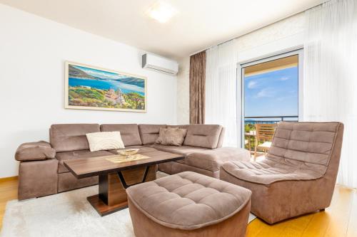 3 bedrooms, 4 beds