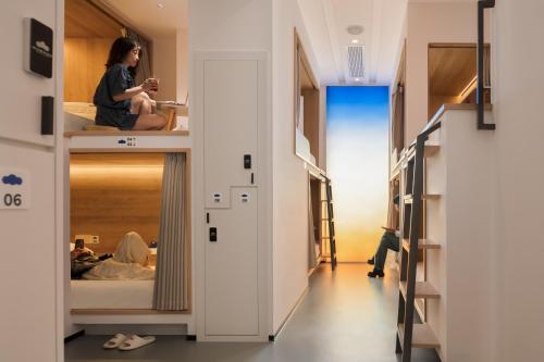 吃山02救赎青年旅店 吃山02救赎青年旅店